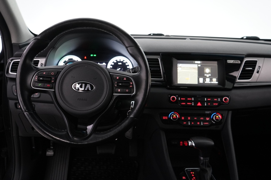 Kia Niro plug-in vaihtoauto