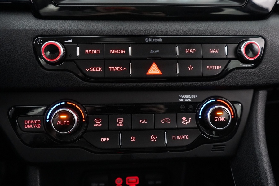 Kia Niro plug-in vaihtoauto