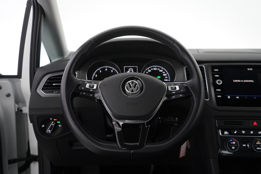 Volkswagen Golf Sportsvan vaihtoauto