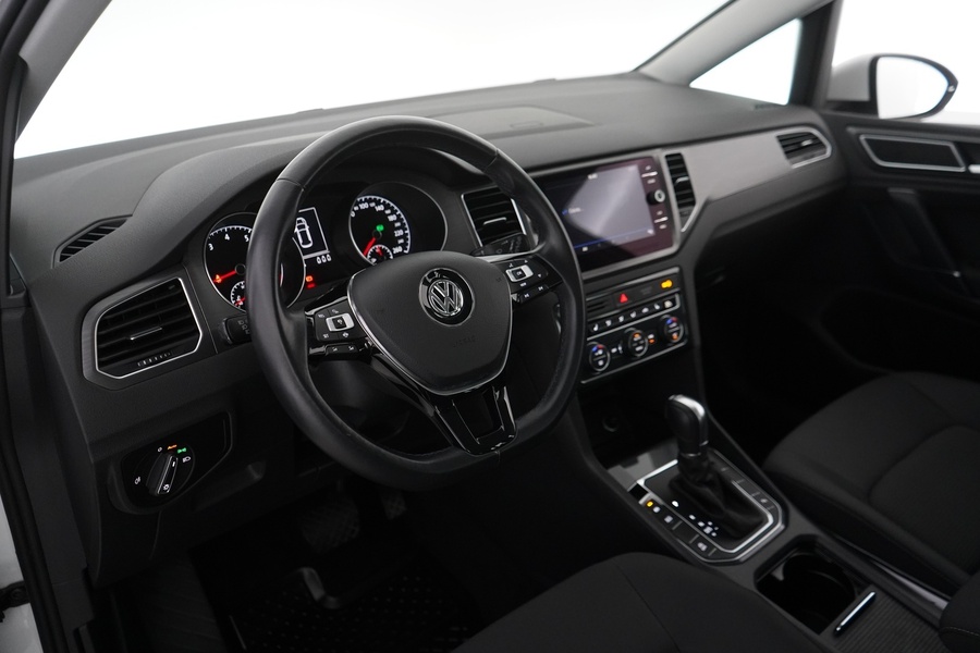 Volkswagen Golf Sportsvan vaihtoauto