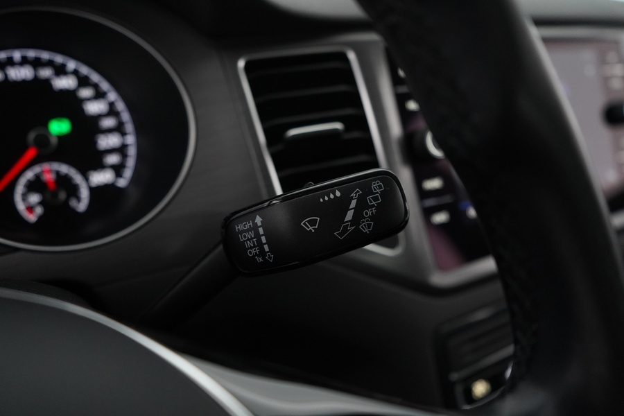 Volkswagen Golf Sportsvan vaihtoauto