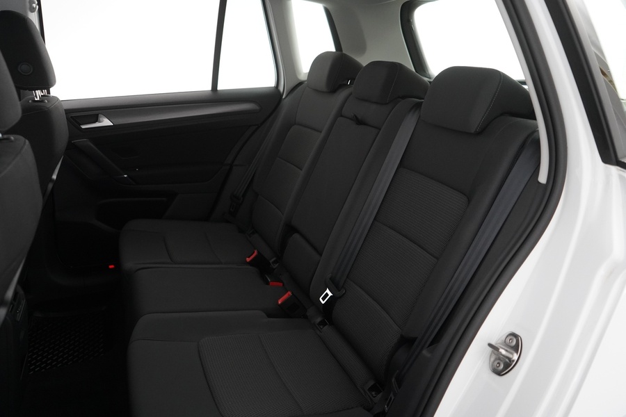 Volkswagen Golf Sportsvan vaihtoauto