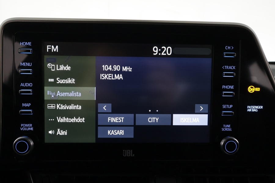 Toyota C-HR vaihtoauto