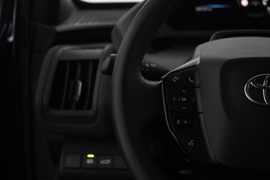 Toyota bZ4X vaihtoauto