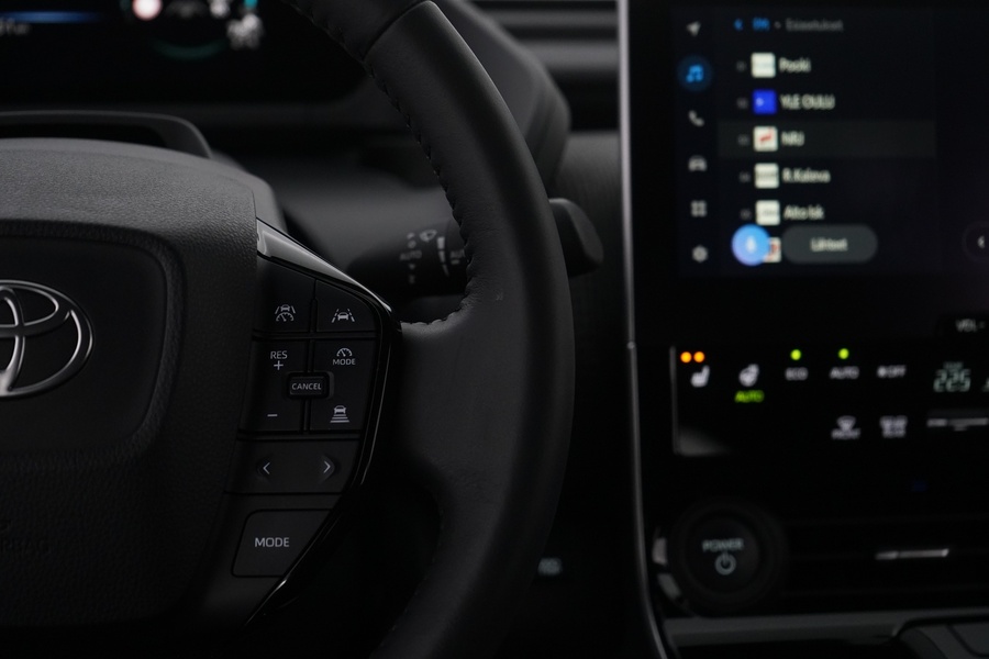 Toyota bZ4X vaihtoauto