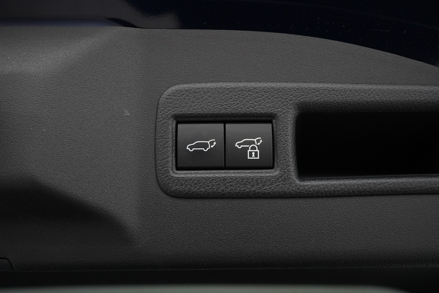 Toyota bZ4X vaihtoauto