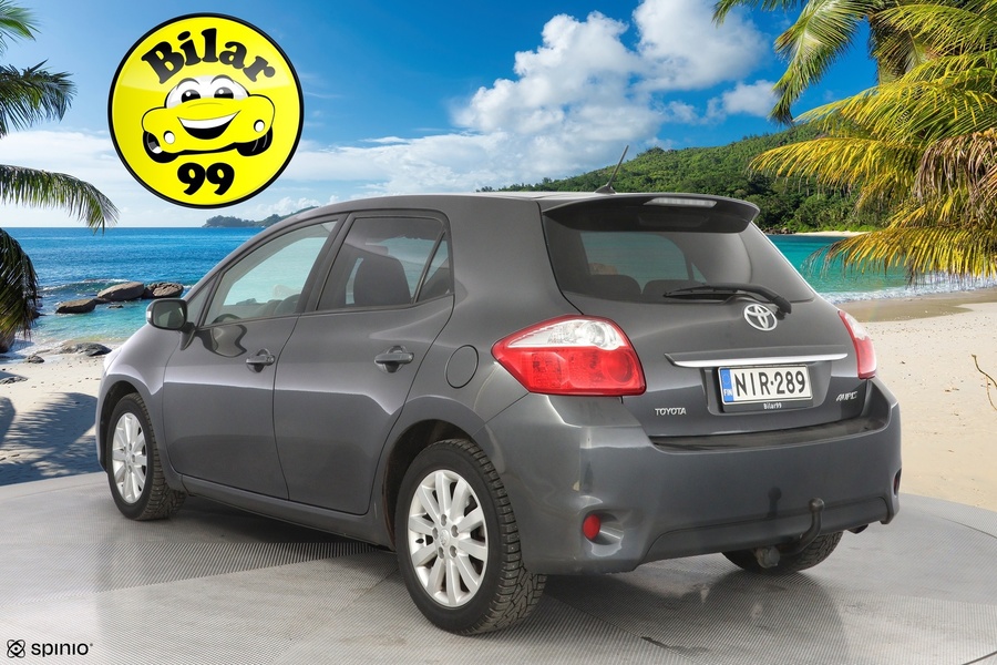 Toyota Auris vaihtoauto