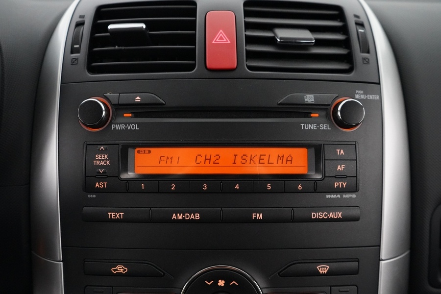 Toyota Auris vaihtoauto