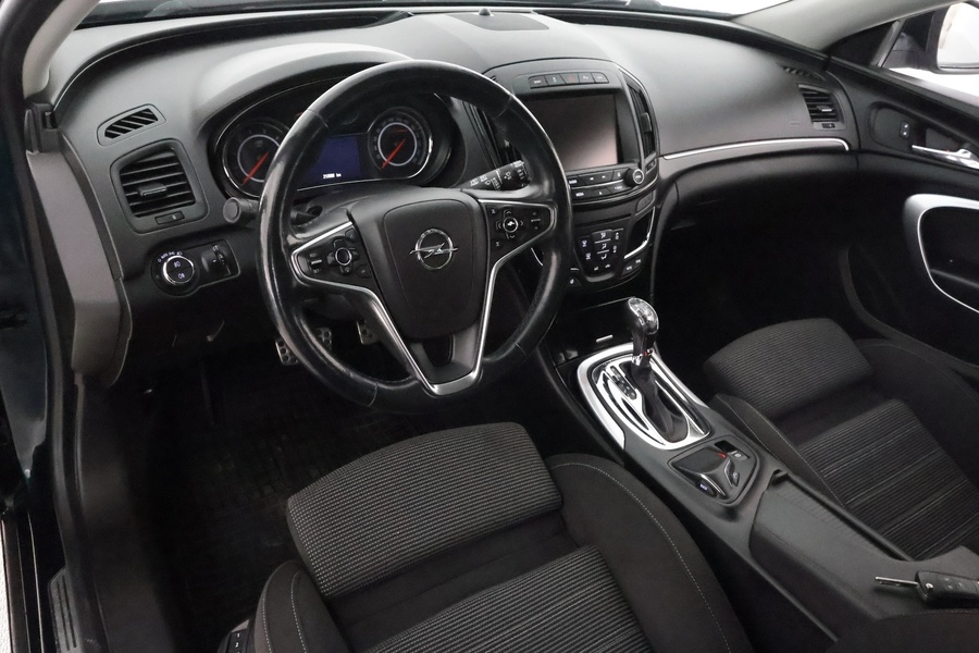 Opel Insignia vaihtoauto