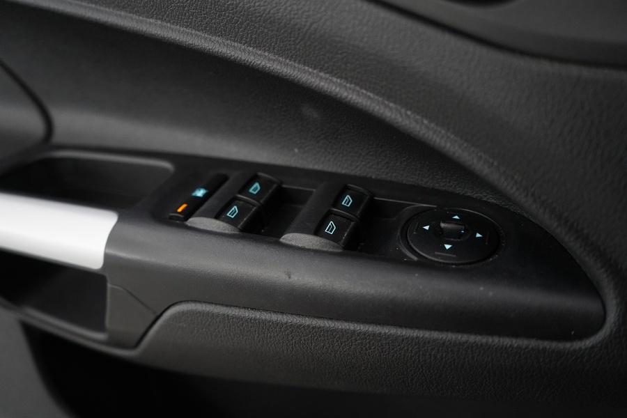 Ford Grand Tourneo Connect vaihtoauto