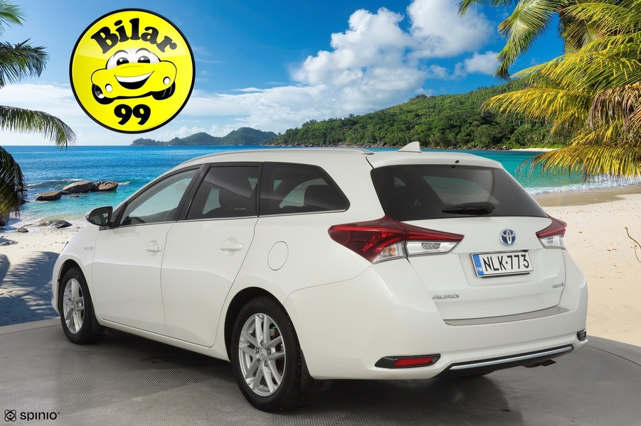 Toyota Auris vaihtoauto