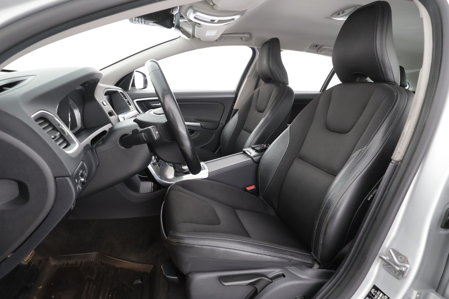 Volvo V60 Cross Country vaihtoauto