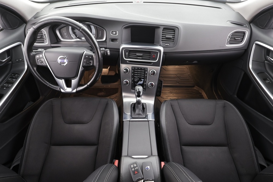 Volvo V60 Cross Country vaihtoauto