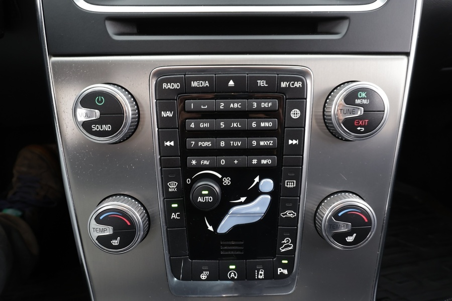 Volvo V60 Cross Country vaihtoauto