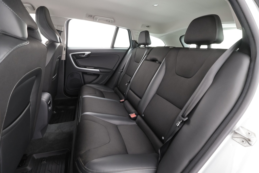 Volvo V60 Cross Country vaihtoauto