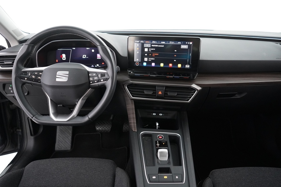 SEAT Leon Sportstourer vaihtoauto