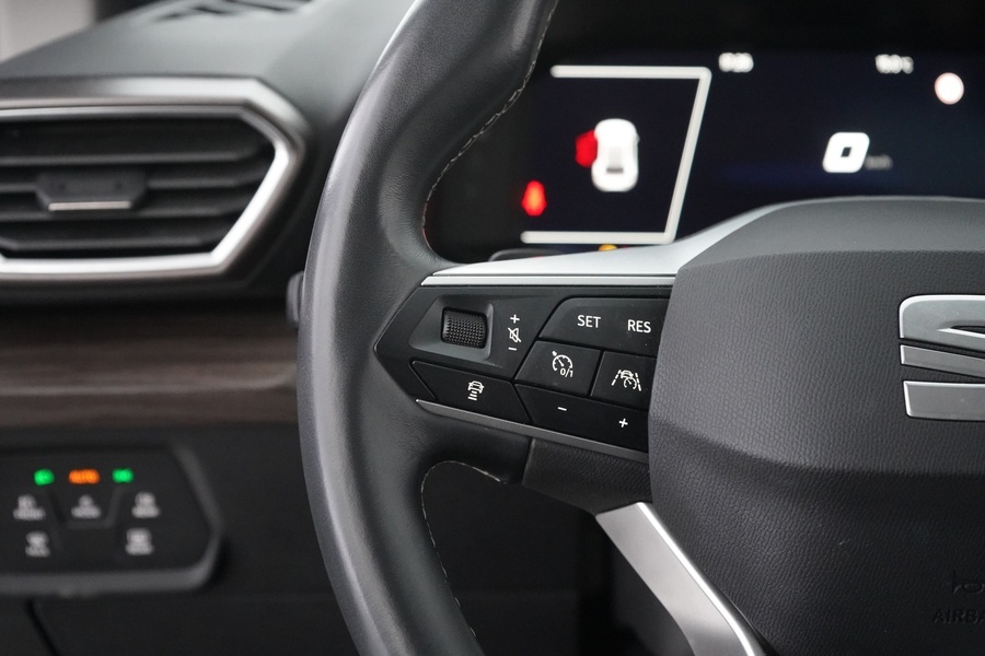 SEAT Leon Sportstourer vaihtoauto