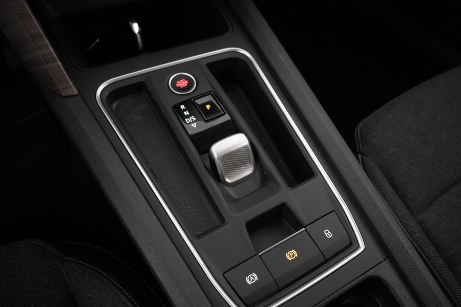 SEAT Leon Sportstourer vaihtoauto