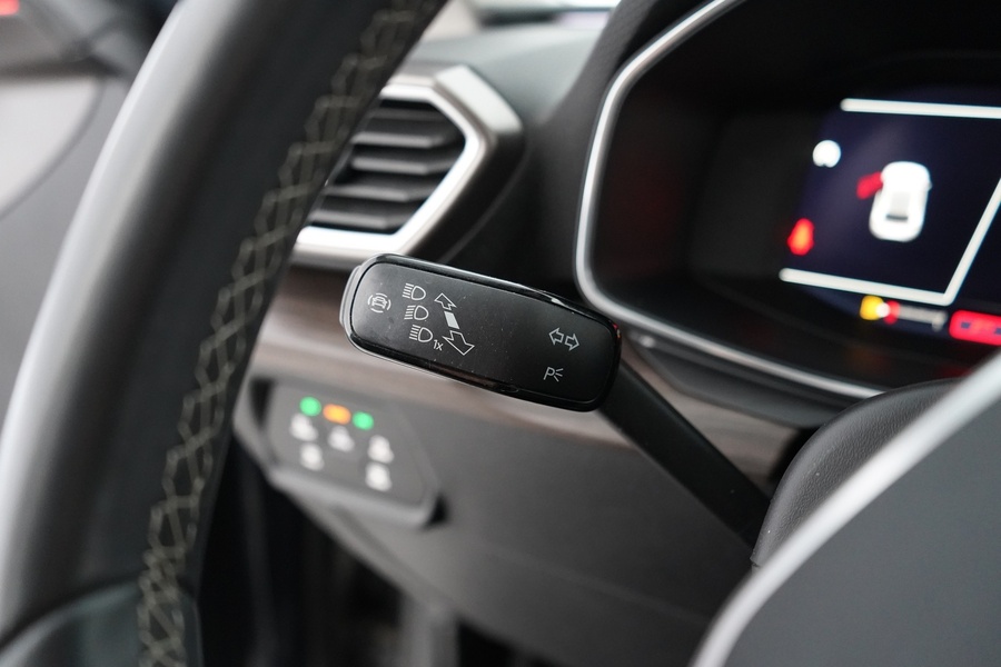 SEAT Leon Sportstourer vaihtoauto