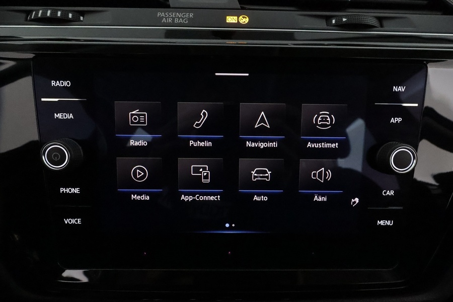 Volkswagen Touran vaihtoauto