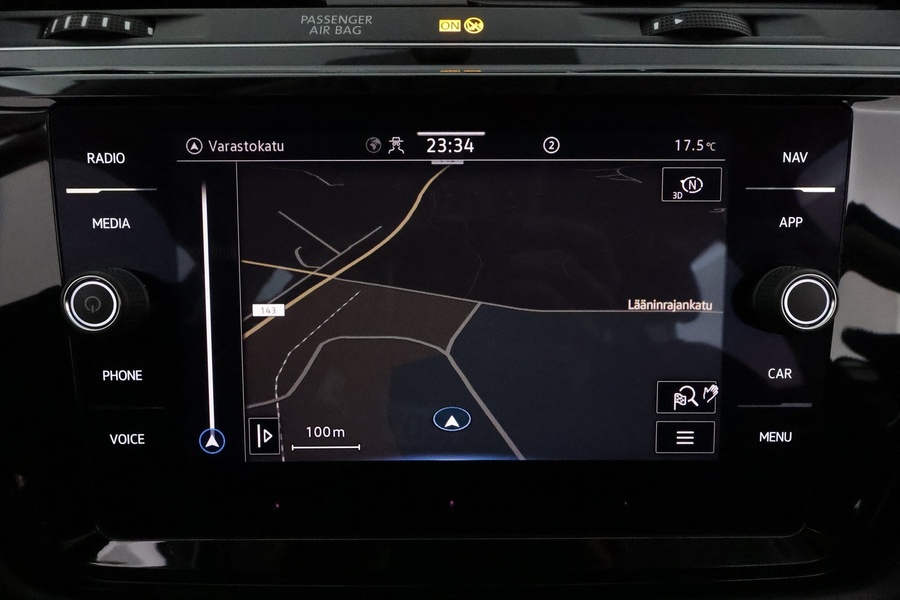 Volkswagen Touran vaihtoauto