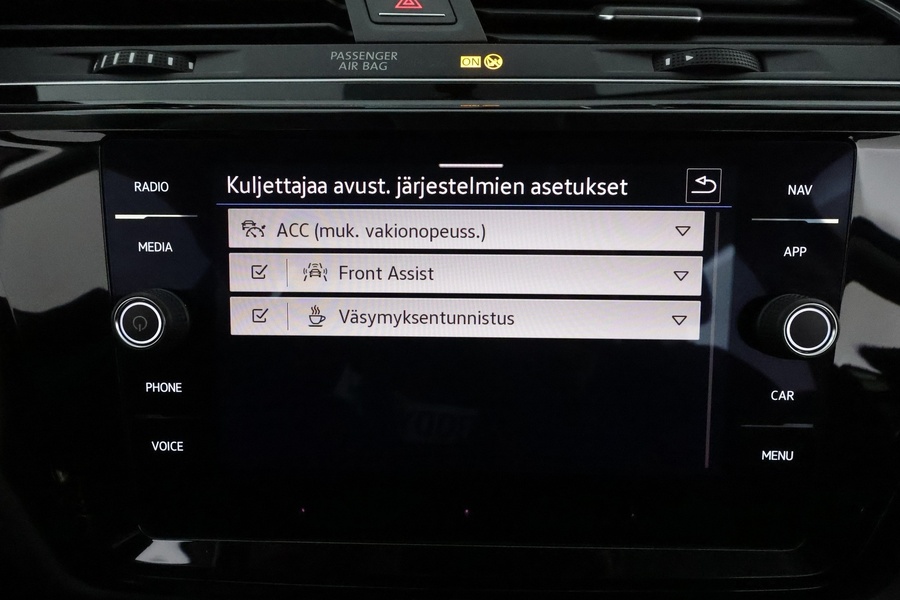 Volkswagen Touran vaihtoauto