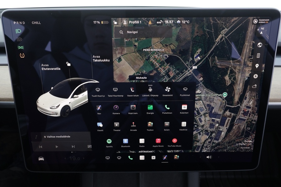 Tesla Model 3 vaihtoauto