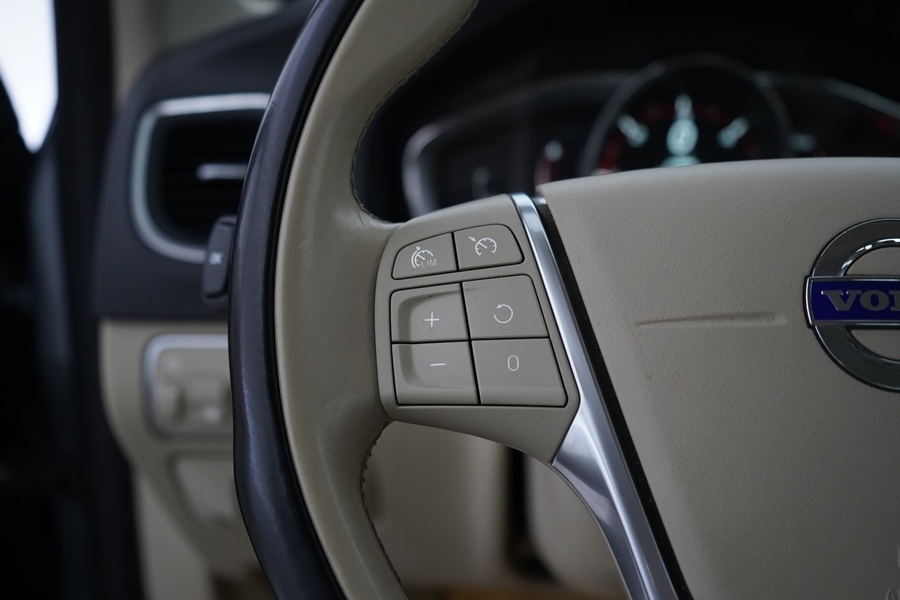 Volvo S60 Cross Country vaihtoauto