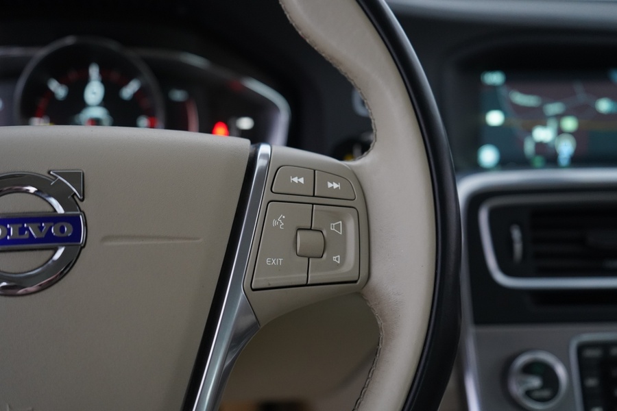 Volvo S60 Cross Country vaihtoauto