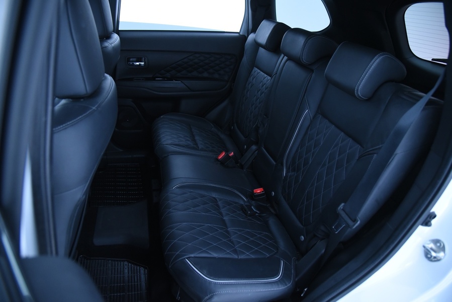 Mitsubishi Outlander PHEV vaihtoauto