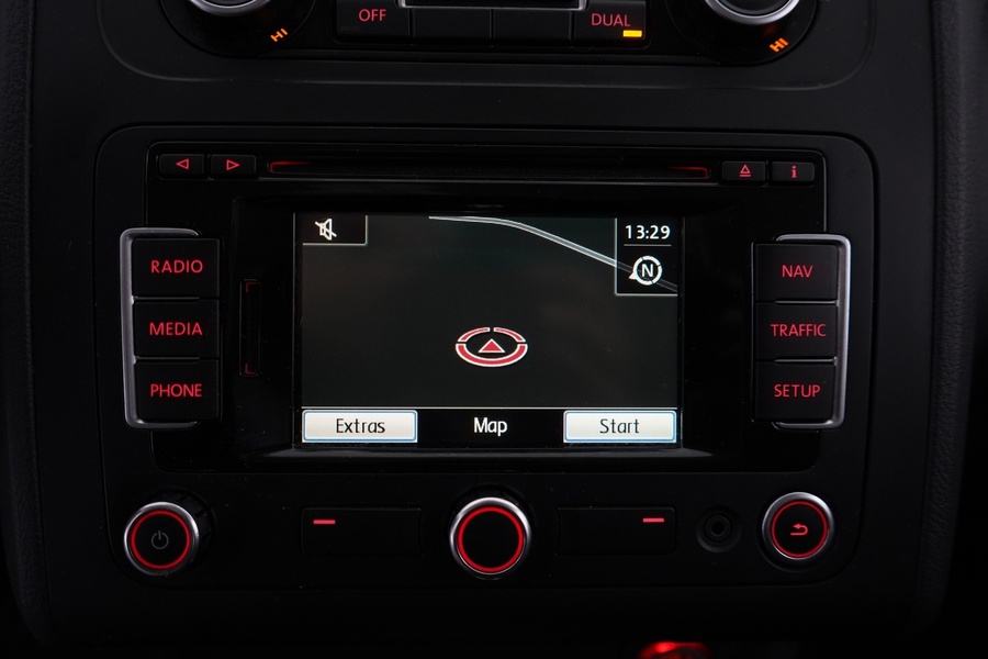 Volkswagen Touran vaihtoauto