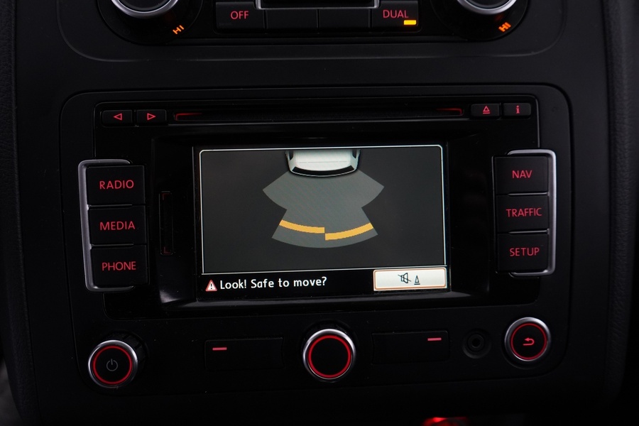 Volkswagen Touran vaihtoauto