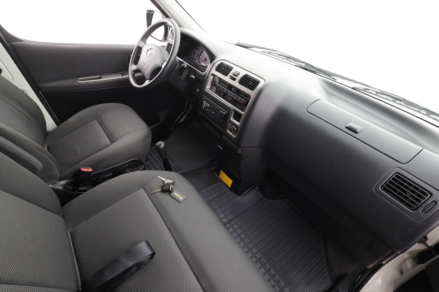 Toyota Hiace vaihtoauto