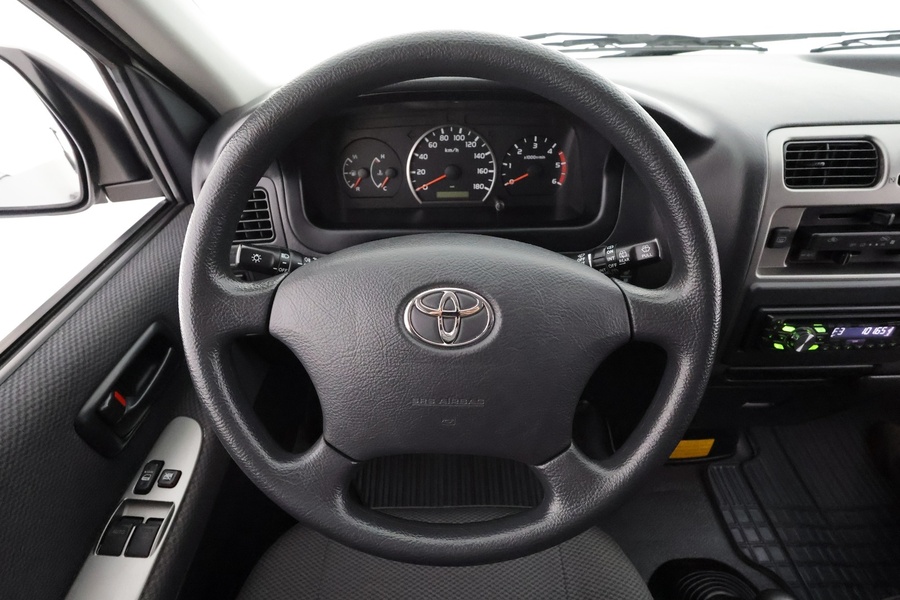 Toyota Hiace vaihtoauto