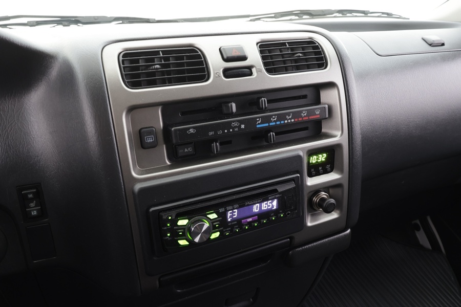 Toyota Hiace vaihtoauto