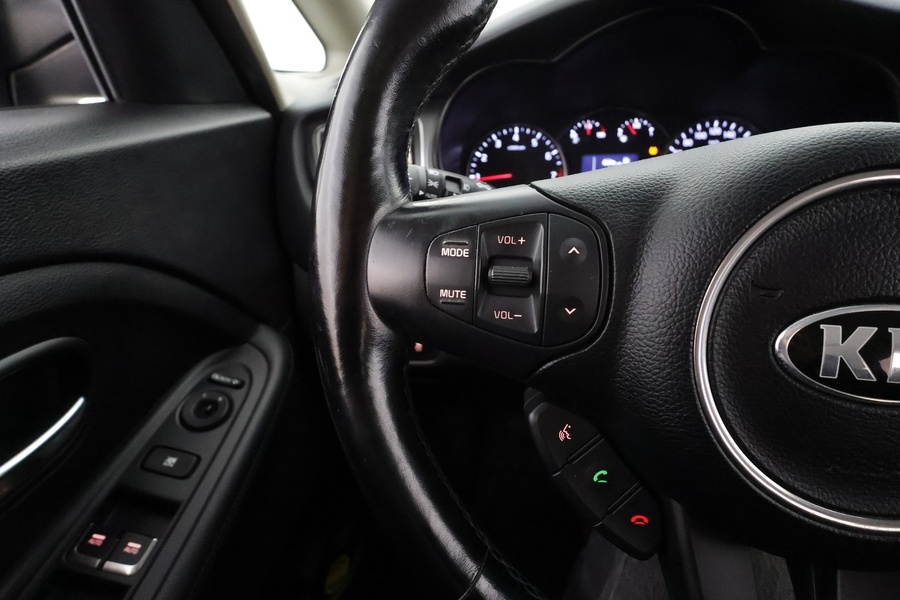 Kia Carens vaihtoauto