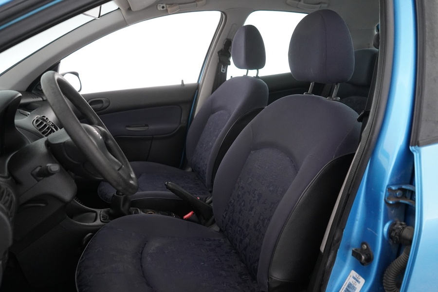 Peugeot 206 vaihtoauto