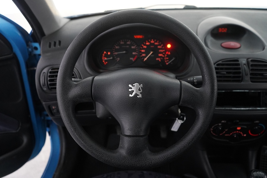 Peugeot 206 vaihtoauto