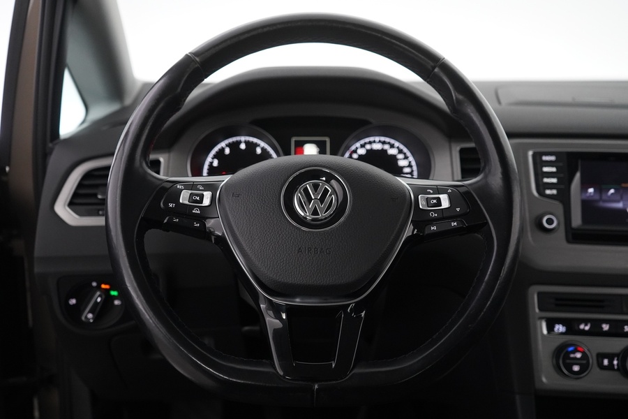 Volkswagen Golf Sportsvan vaihtoauto