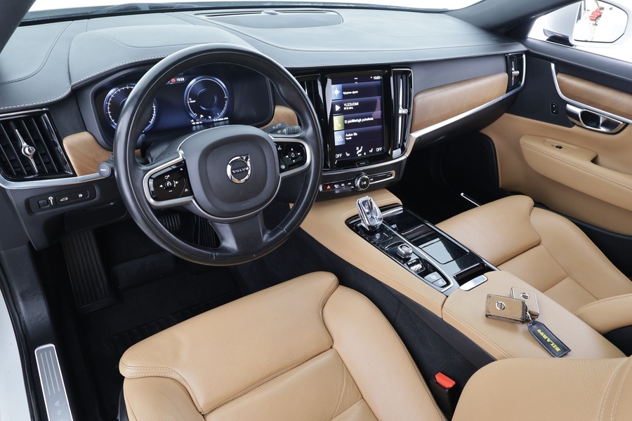 Volvo V90 vaihtoauto