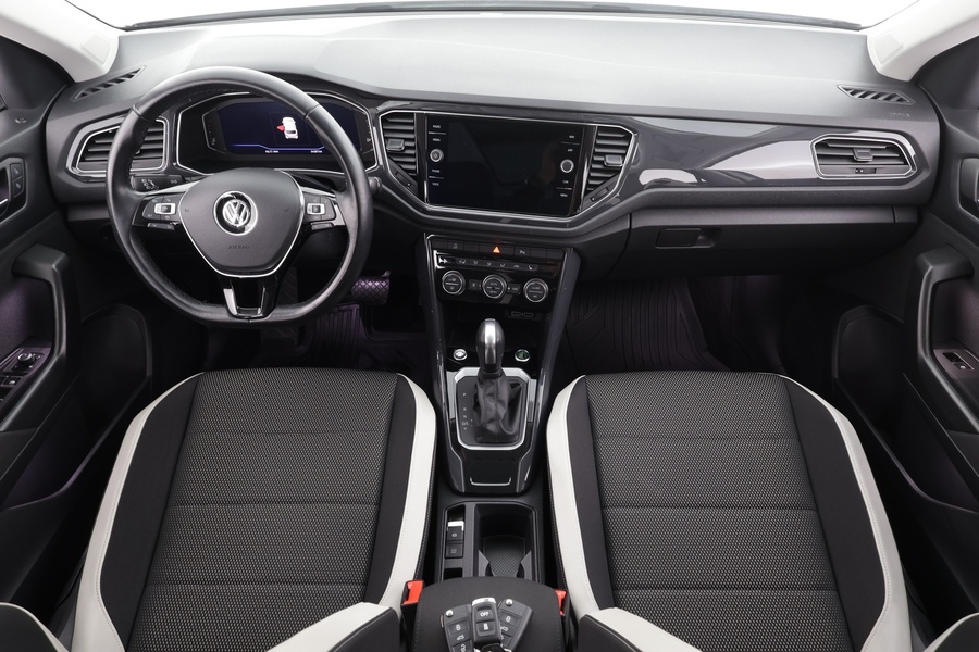 Volkswagen T-Roc vaihtoauto