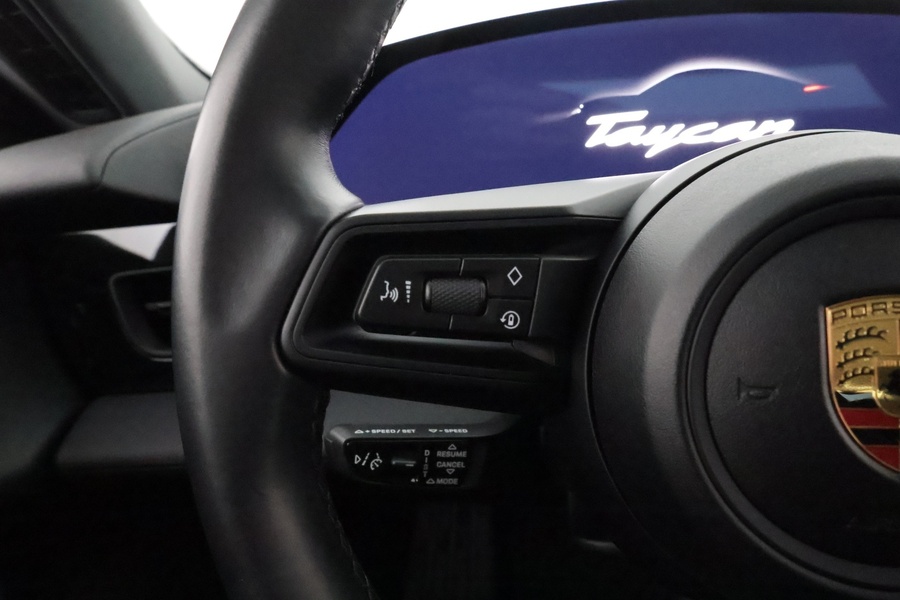 Porsche Taycan vaihtoauto