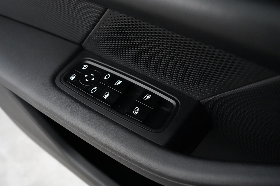 Porsche Taycan vaihtoauto