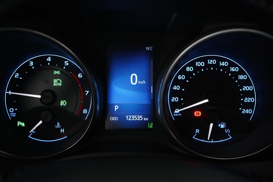 Toyota Auris vaihtoauto