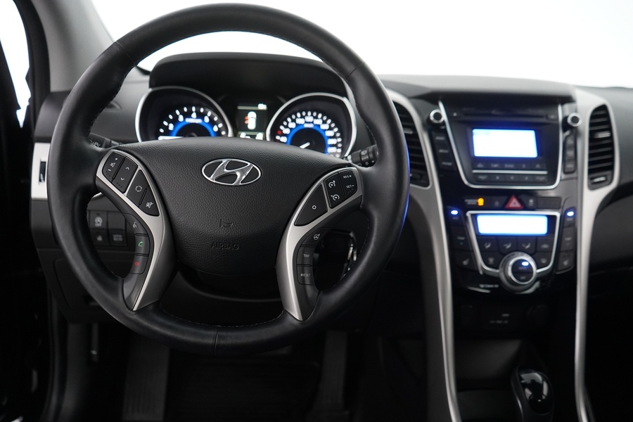 Hyundai i30 5d vaihtoauto