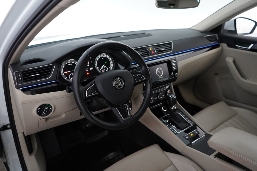 Skoda Superb vaihtoauto