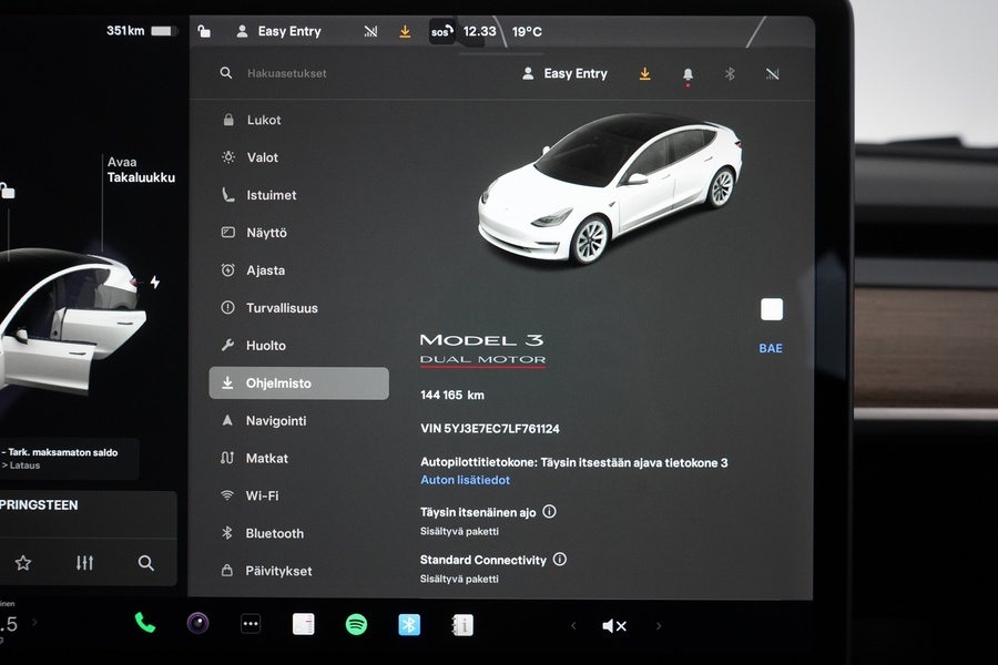 Tesla Model 3 vaihtoauto