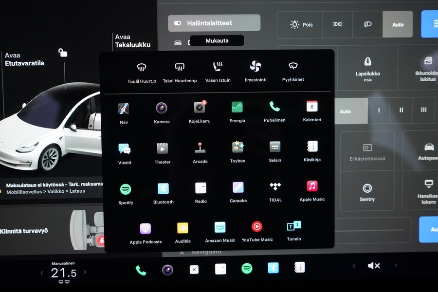 Tesla Model 3 vaihtoauto