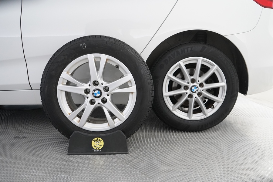BMW 218 vaihtoauto