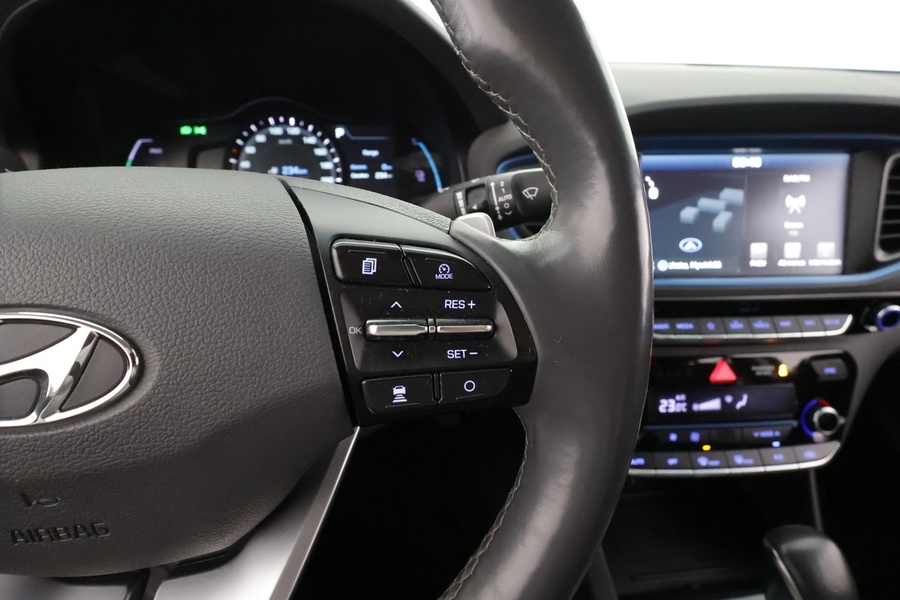 Hyundai IONIQ plug-in vaihtoauto